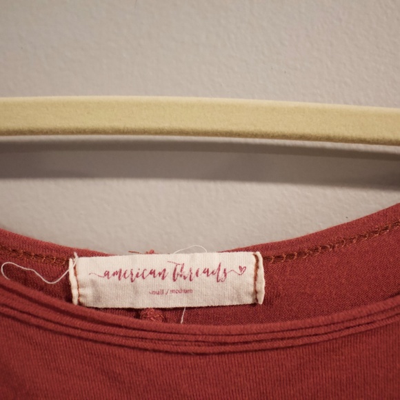American Threads Top - Picture 4 of 4